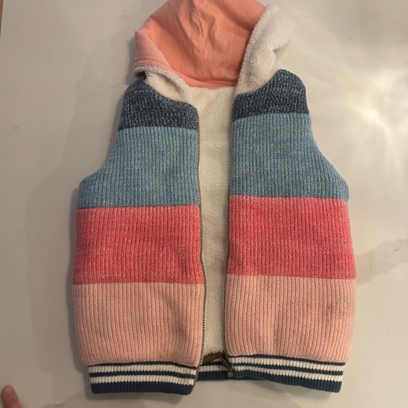 Winter vest! Sherpa lined and reversible! Great condition! - Picture 2 of 5